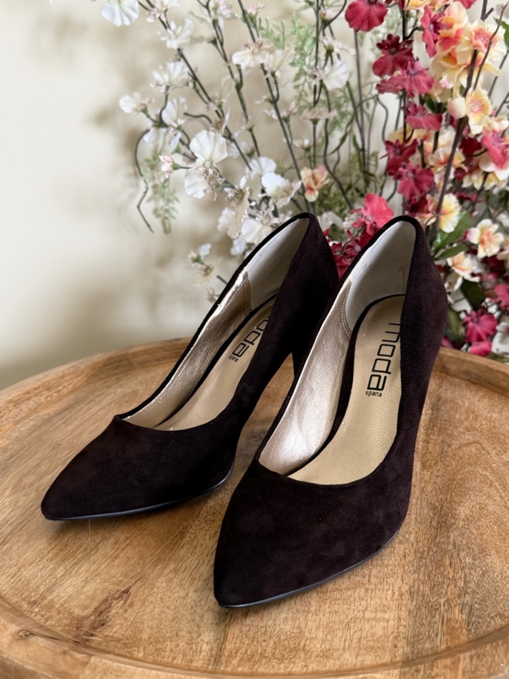 Mods Spana - Like New Suede Heels